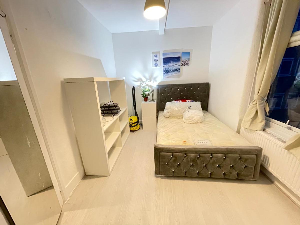 One Bedroom Flat Miles Лондон Экстерьер фото